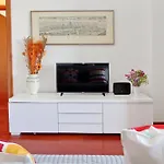 Ych-Modern Flat With Terrace Near Eataly