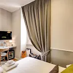 Tlv Navona
