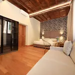 Golden Pantheon Rooms