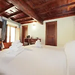 Golden Pantheon Rooms