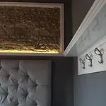 Rhome Luxury Suite