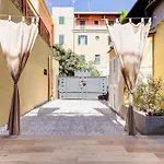 Vivilo Collection - Pigneto Apartments - Patio - Terrace - Parking