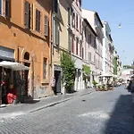 San Peter Borgo 68