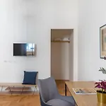Iflat Vatican Elegant And Spacious Apartment