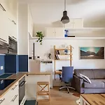 Pantanella House, 4 persone, terrazzo, Wi-Fi, San Giovanni, Metro C e tram per il centro