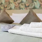 Gemma House - 100Mt To Metro Station, 2 En-Suite Bathrooms