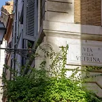 The Right Place 4U Navona Luxury Rooms