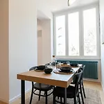 La Belle Maison