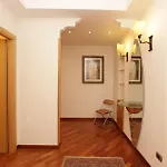 Modena Flat