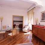Modena Flat