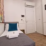 Susy\'S Guest House - Room Trevi