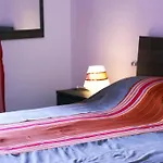 Cozy Vatican Apartment With Starry Balcony Garden