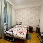 Aurora House - Appartamento Accogliente A Barberini