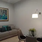 Fontana Di Trevi - Historic Center Apartment