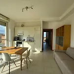 Bright Apt Near Porta Maggiore