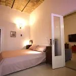Manara Holiday House