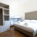 Romerooms Condotti