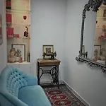 Roxy\'S House