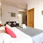 Holiday Flat In Central Location In Rome