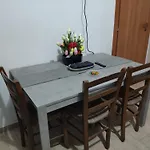 Deluxe Room With Private Kitchen And Garden - Close To Metro C