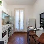 Roma Centro Pochi Minuti - Appartamento Con Giardino Privato