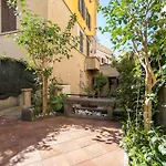Roma Centro Pochi Minuti - Appartamento Con Giardino Privato