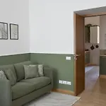 Roma Apt In Vatican
