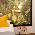 Rhome_Hub