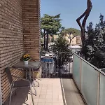La Dolce Vita Bedrooms Near The Subway