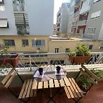 Dr House Luxury Apartment