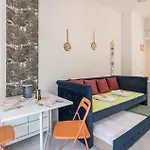 Beautiful Apartment In Roma With Kitchenette