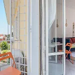 Beautiful Apartment In Roma With Kitchenette