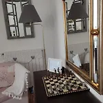 Romantika Guest House