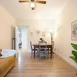 Moderno Appartamento Tuscolana 2 Bdr And Living Room Metro A