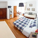 Bed & Breakfast Flavia 84