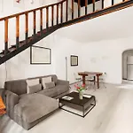 Navona Charming Apartment By Romeloft