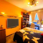 Laura Luxury Home In Central Rome