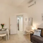 La Casa Di Pepe Vatican Apartment