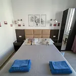 Roomz Romestay