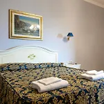 Hotel Philia