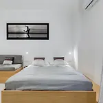 96 Degli Ubaldi Charming Suite