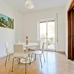 Cozy Apartment Angeloni