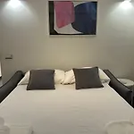 Nomentana White Apartments By Ghor