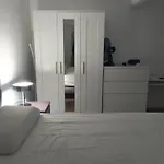 Casa Per Gente Giovane