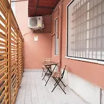 King Of Rome Studio Apartment Buddyrent