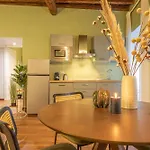 Giada - Charming Apartment At The Imperial Forums