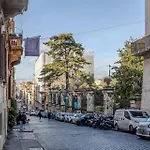 Appartamento Storico In Zona Barberini