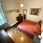 Cozy Artsy Apt Near The Vatican