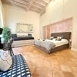 Luxury Piazza Navona Escape 11