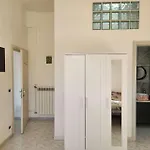 Roma Termini Tina Ya B&B